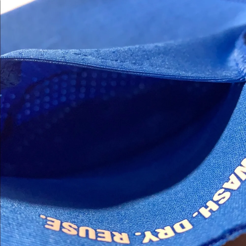 ADIDAS Unisex FACE COVER - Size M/L